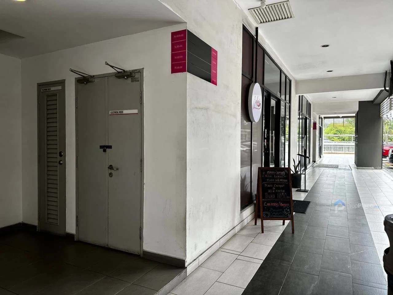 Photo 3
