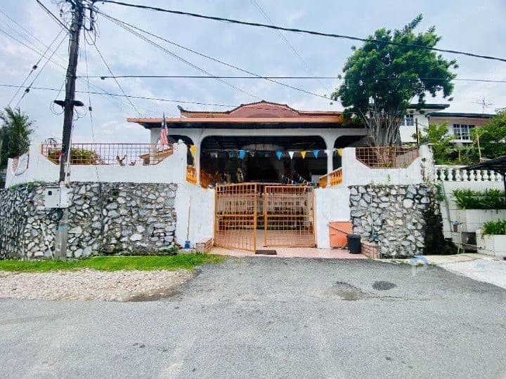Main photo