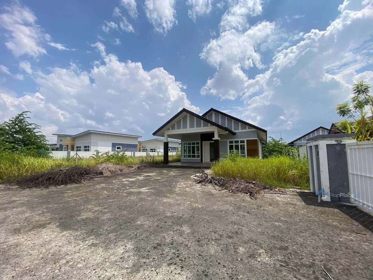 End Lot Single Storey Bungalow Huge Land Taman Bukit Senawang Perdana