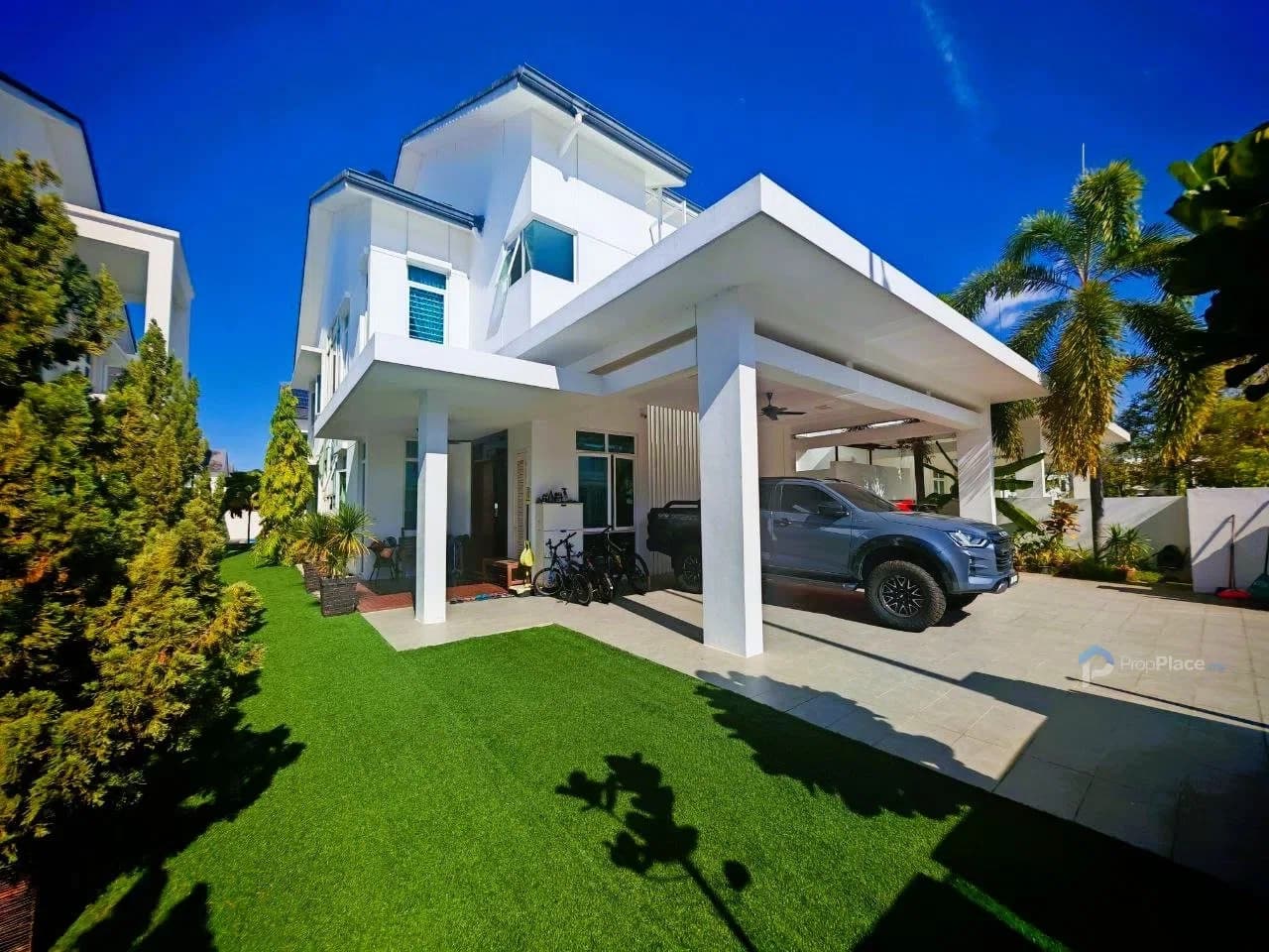 (RENOVATED, SWIMMING POOL) 2 Storey Semi-D Elymus Resort Homes