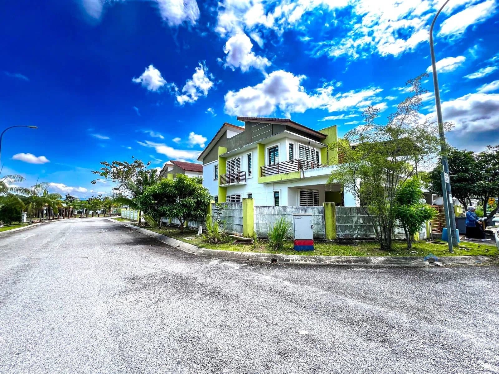 Main photo