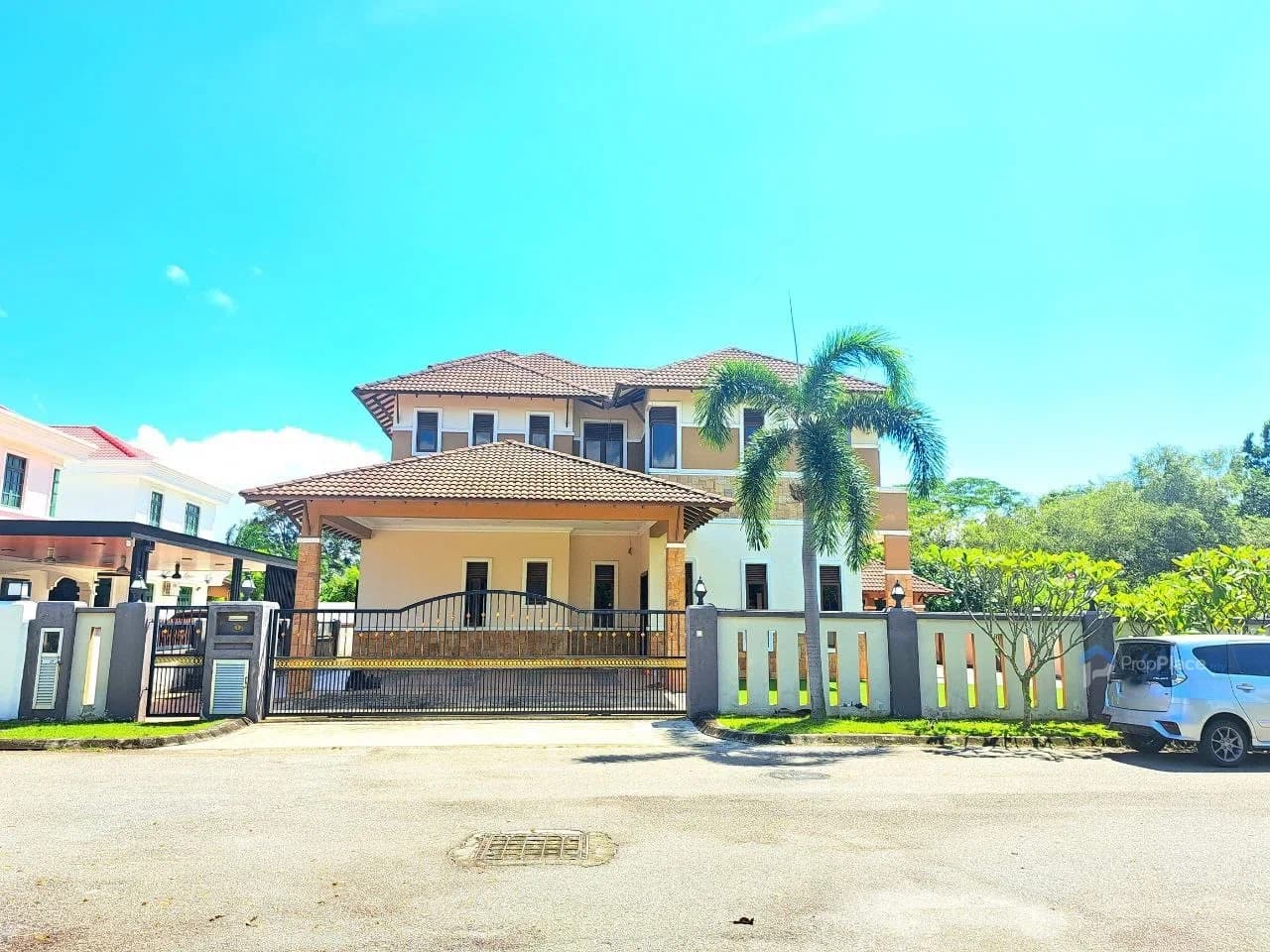 Main photo
