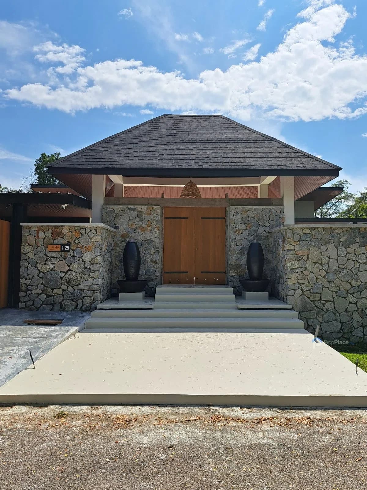 Main photo