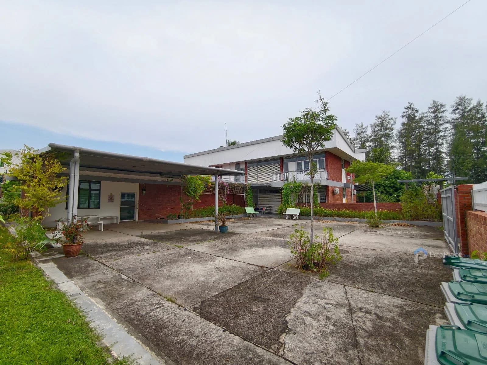 Main photo