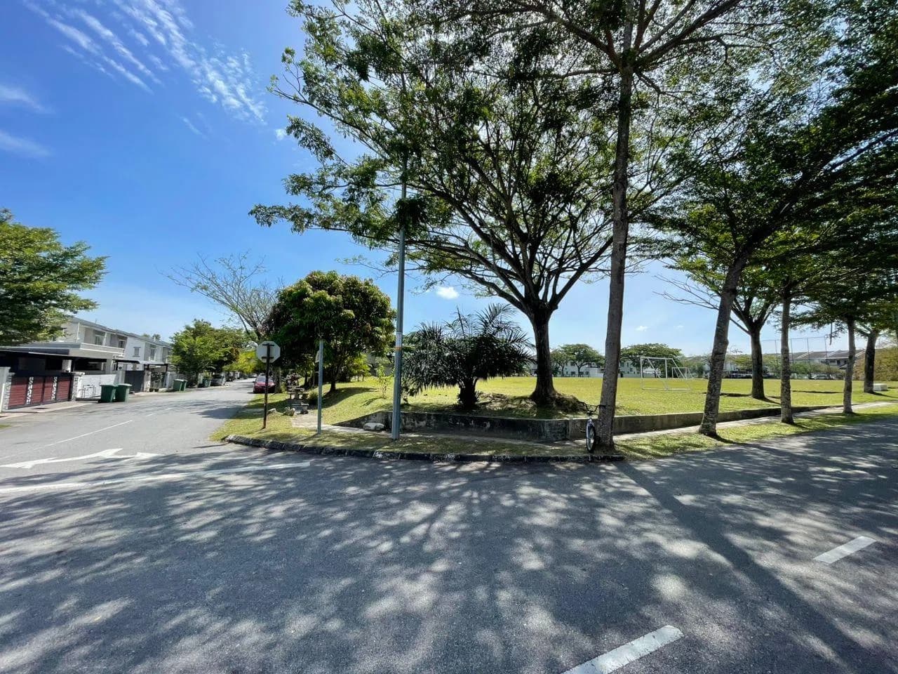 Single Storey Bandar Enstek Nilai Intermediate