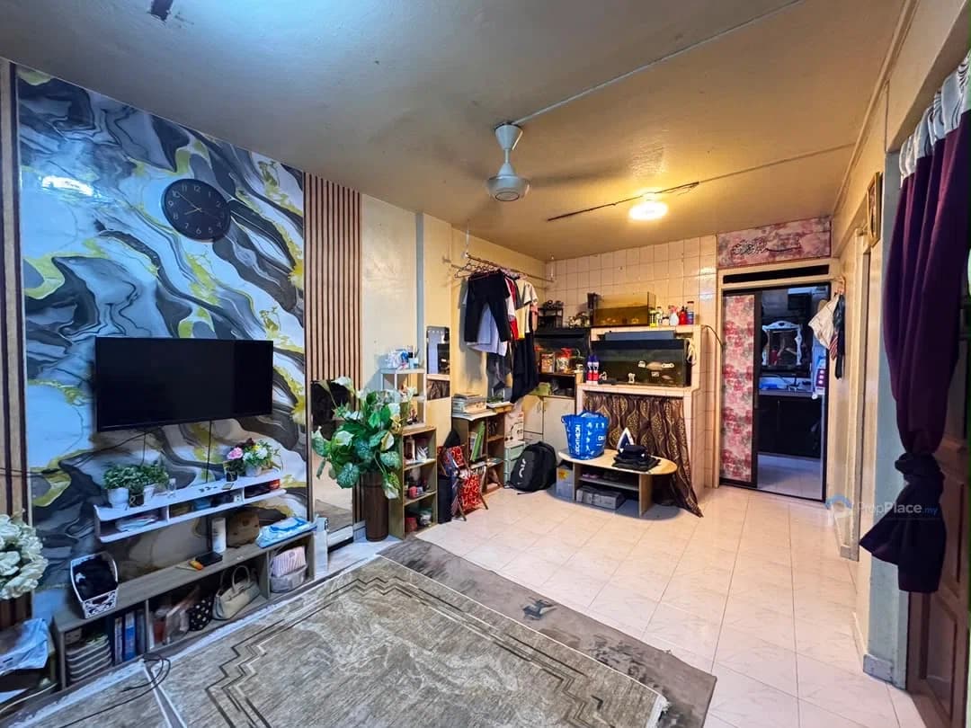 Taman Daya Flat For Sale