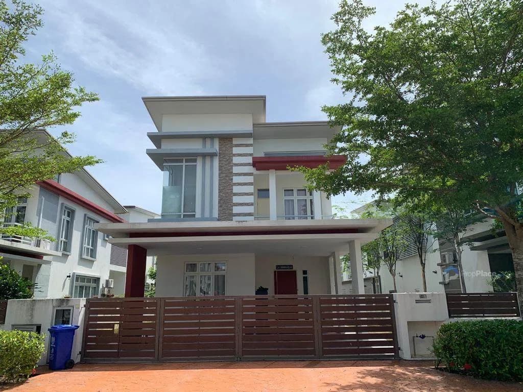 Freehold Gated & Guarded Bungalow @ Casa Idaman ,Setia Alam