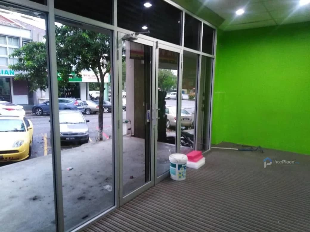 Photo 3