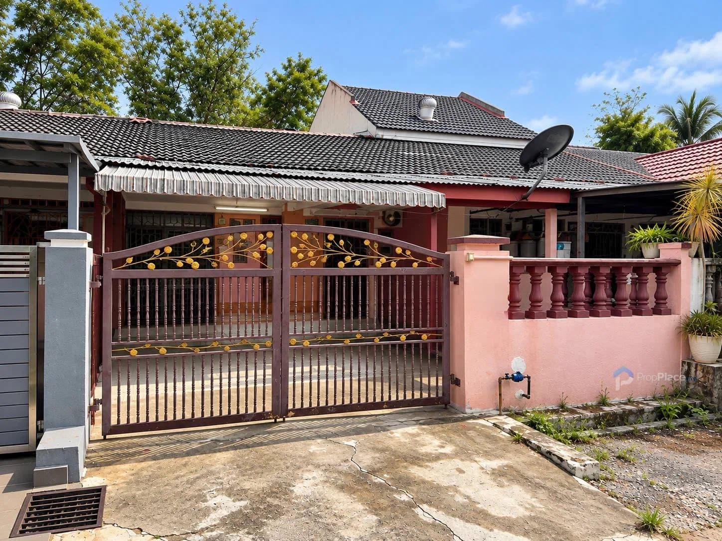 Main photo
