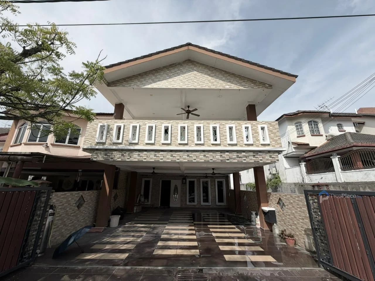 Main photo